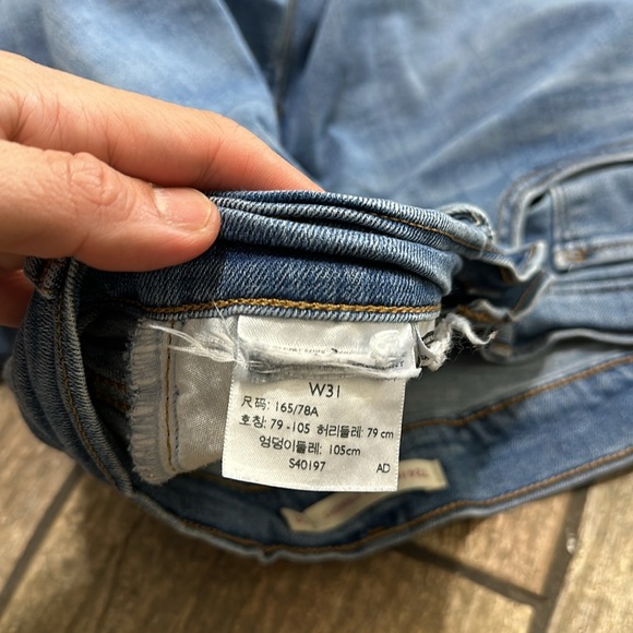 Levi’s Women’s Sz 31 Stretch 724 High Rise Crop Straight Jeans - Picture 13 of 13